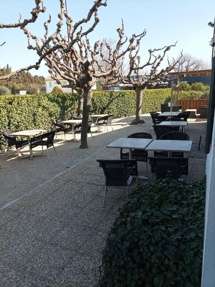 B&B Hotel Avignon Sud Parc Des Expositions Exterior photo
