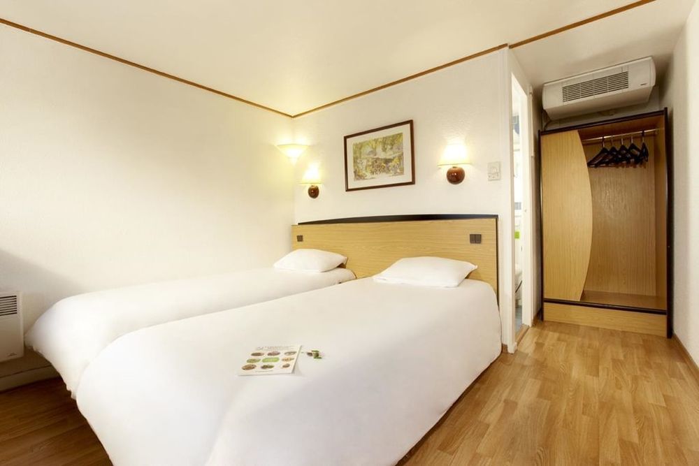B&B Hotel Avignon Sud Parc Des Expositions Room photo