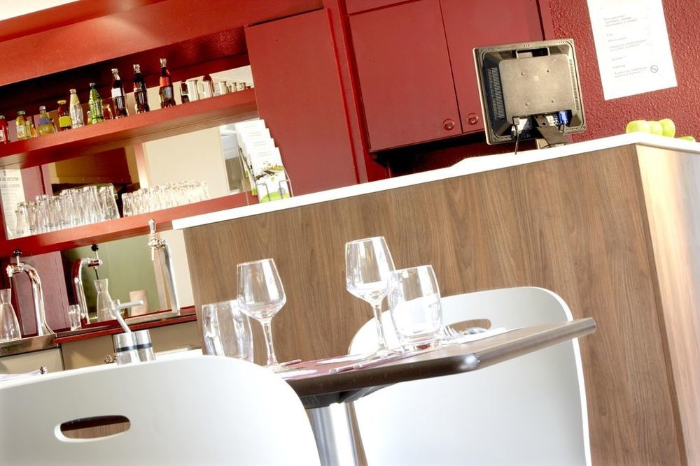 B&B Hotel Avignon Sud Parc Des Expositions Restaurant photo
