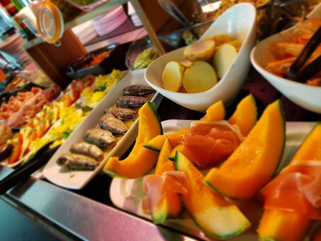 B&B Hotel Avignon Sud Parc Des Expositions Restaurant photo